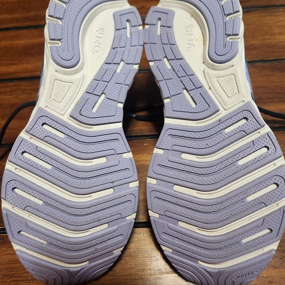 Brooks Anthem 6 Gray With Lavender Running Shoes - Picture 4 of 8